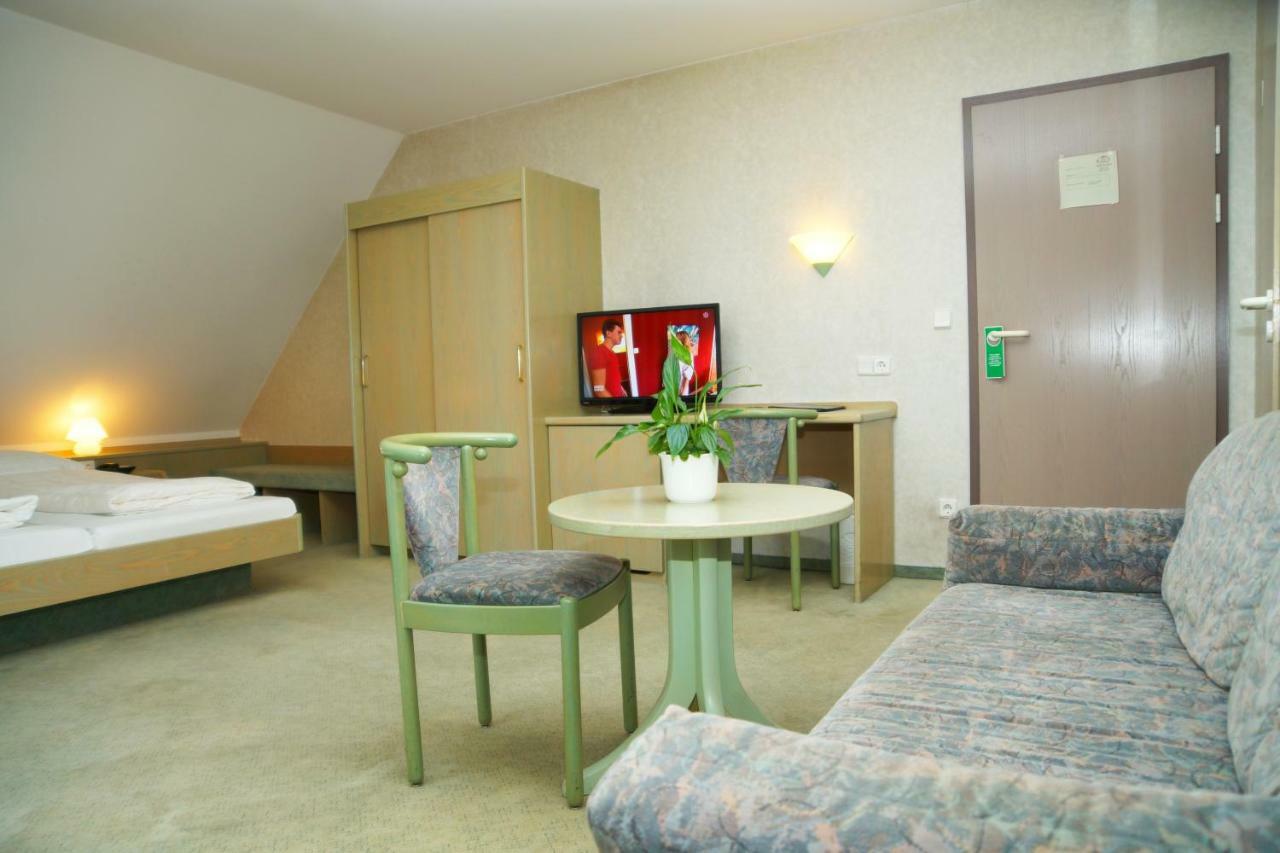 Hotel Krauthof Ludwigsburg Exteriör bild